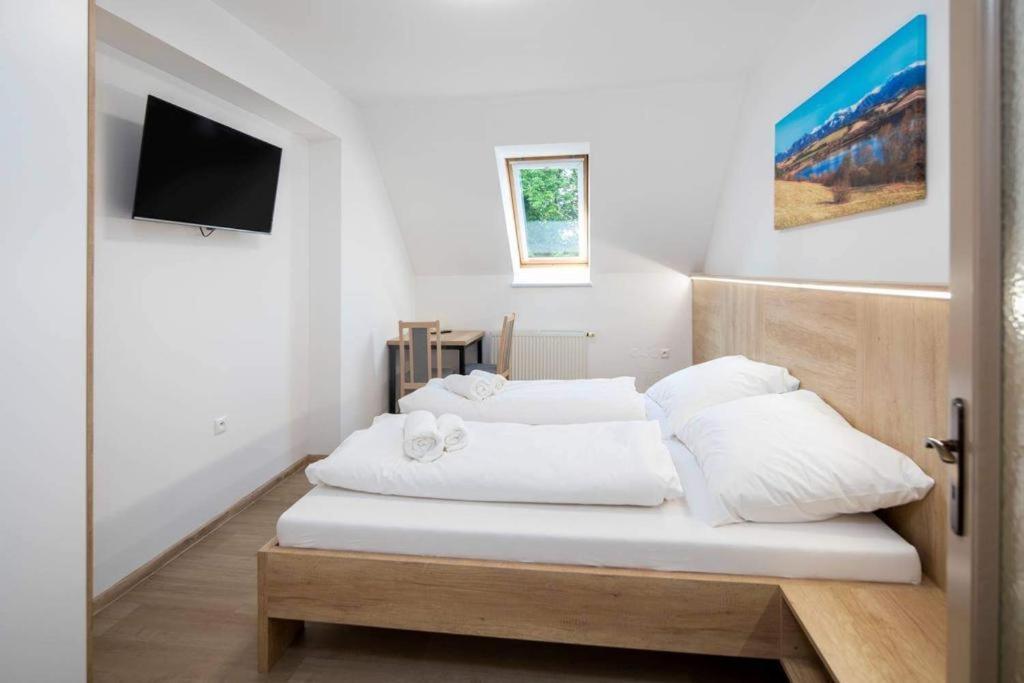 Zuzana Guest house *